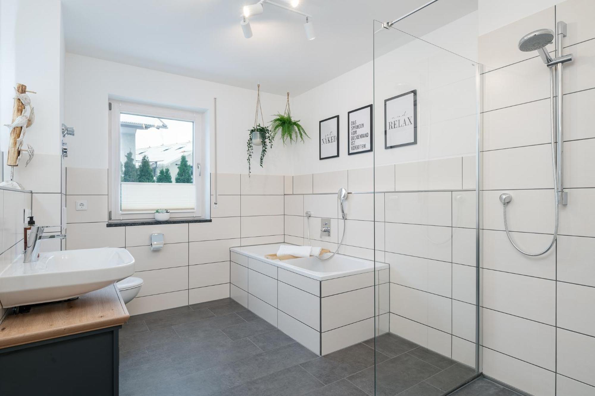Fenjoy: Ferienapartment Mit Garten / Zentral / Bbq Bernau am Chiemsee Eksteriør bilde